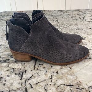 Dolce Vita Grey Booties‎ - women’s size 6.5